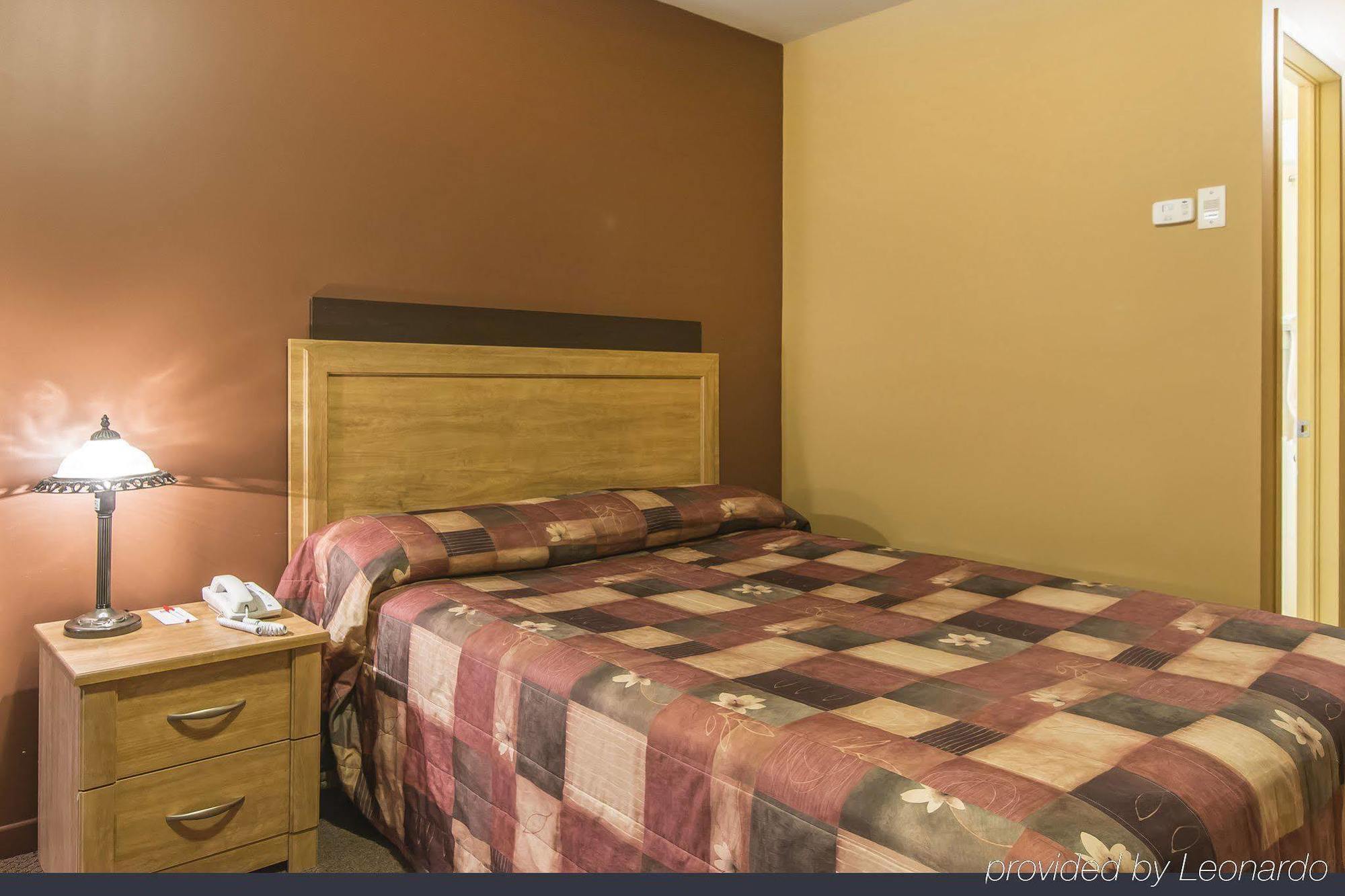 อีโคโน ลอดจ์ Hotel Cabano ภายนอก รูปภาพ