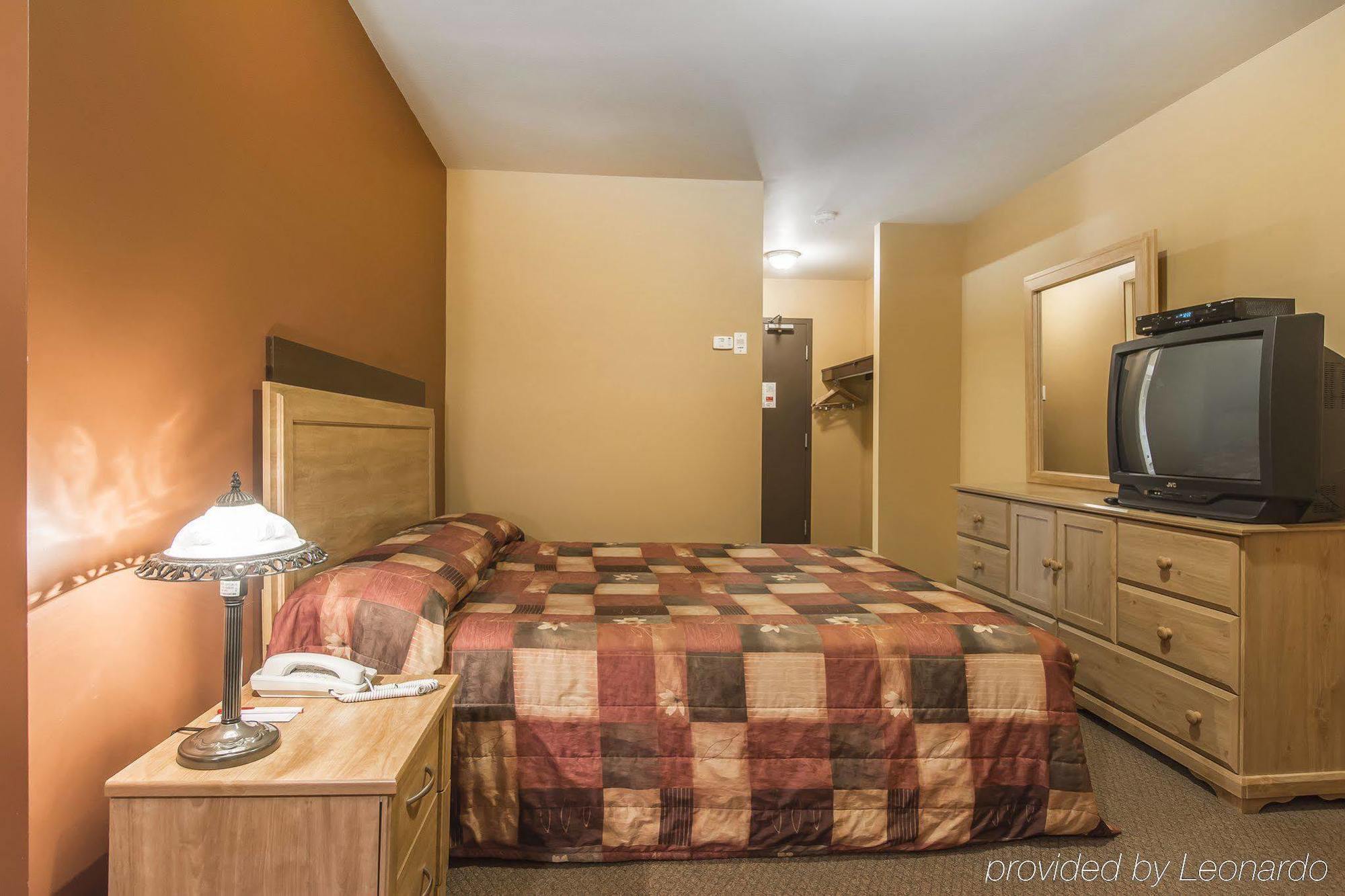 อีโคโน ลอดจ์ Hotel Cabano ภายนอก รูปภาพ