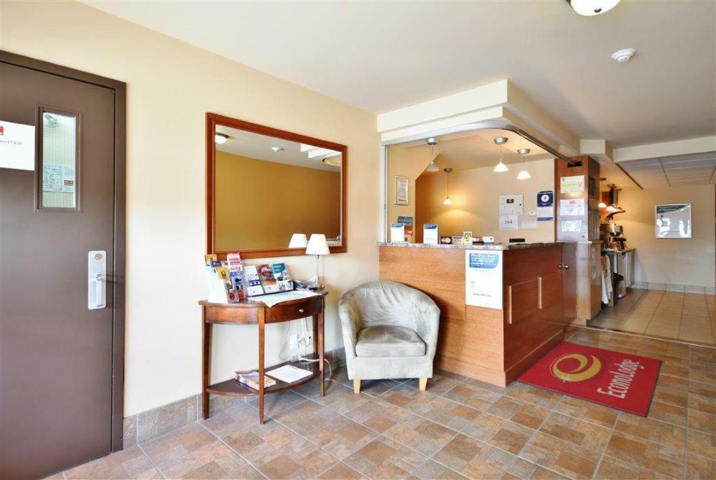 อีโคโน ลอดจ์ Hotel Cabano ภายนอก รูปภาพ